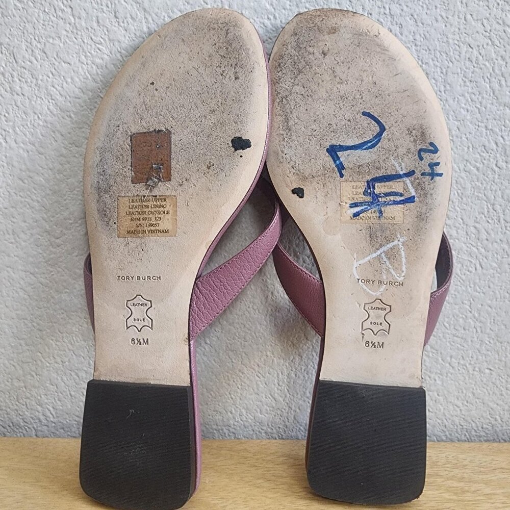Tory Burch Sandals Shoes Womens Size 6.5M Purple Leather Thong Flip Flop Logo - Picture 11 of 12